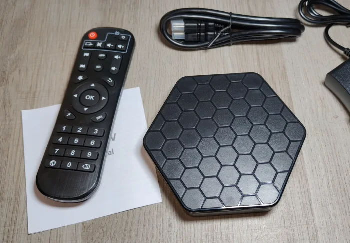 T95Z Plus Android TV Box unboxing