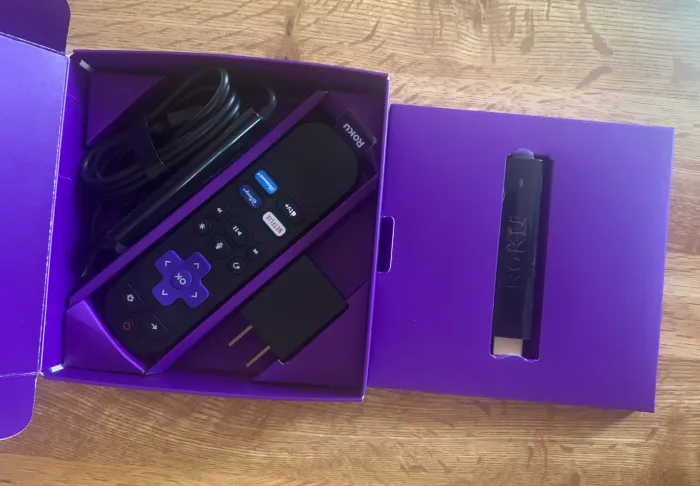 roku streaming stick 4k package accessories