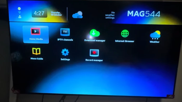  Raxxio MAG544w3 - Receptor de TV 4K HDR con chipset Amlogic  S905Y4, memoria flash de 4 GB, Dolby Digital Plus, Linux 4.9, WiFi de doble  banda, USB 2.0, cable HDMI y
